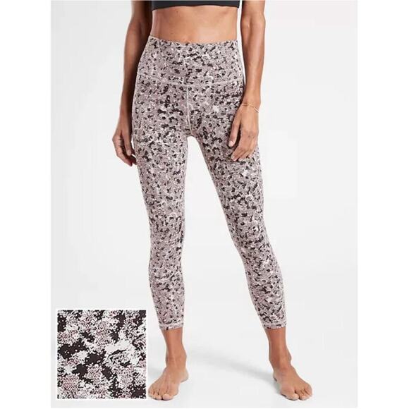 Athleta Leggings Womens Small Petite Black White Textured Elation 7/8 Yoga Gym - Picture 1 of 12